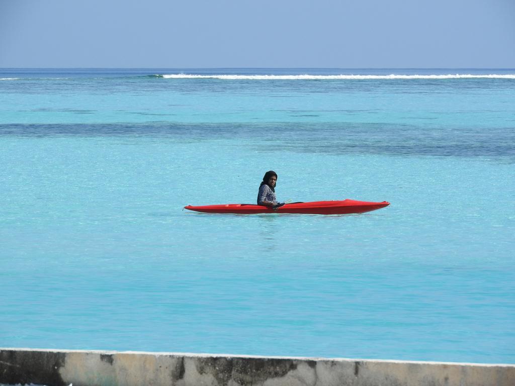 Natural Surf House Hostel Himmafushi Exterior photo